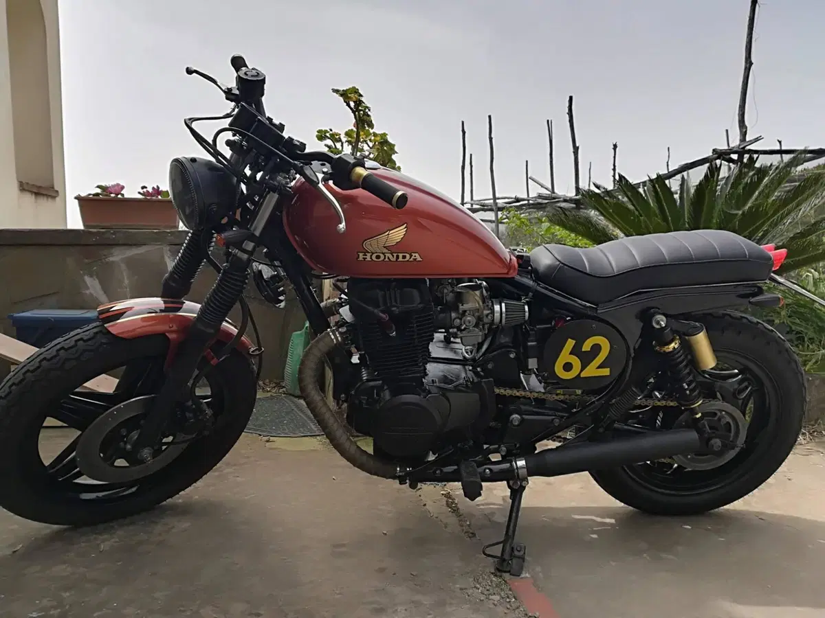Honda CM 400T