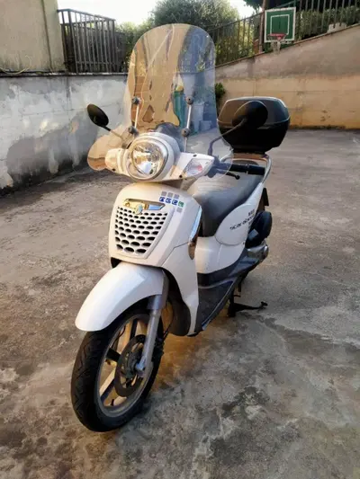 Aprilia Scarabeo 125 i.e. (2009 - 11) usata