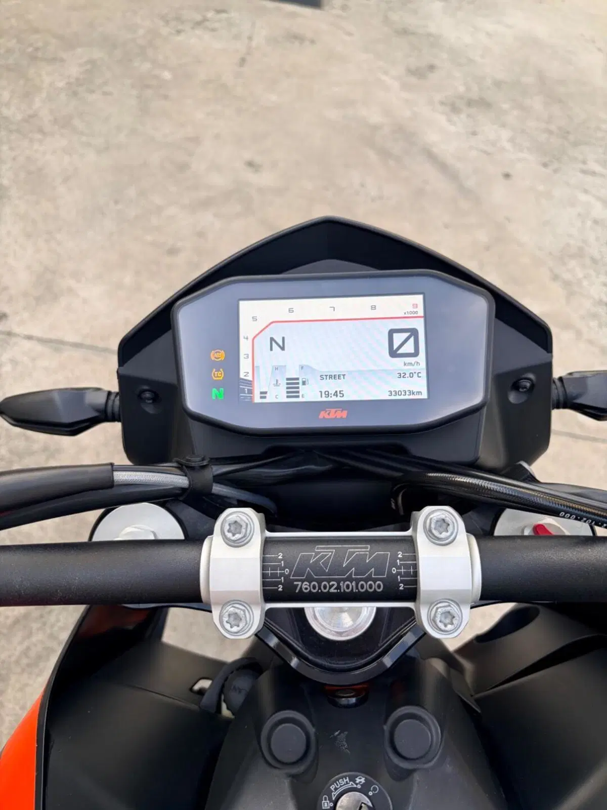 KTM 690 Duke R (2016 -17) (5)