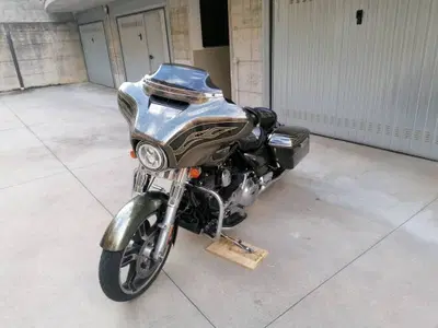 Harley-Davidson 1690 Street Glide Special (2014 - 16) - FLHX usata