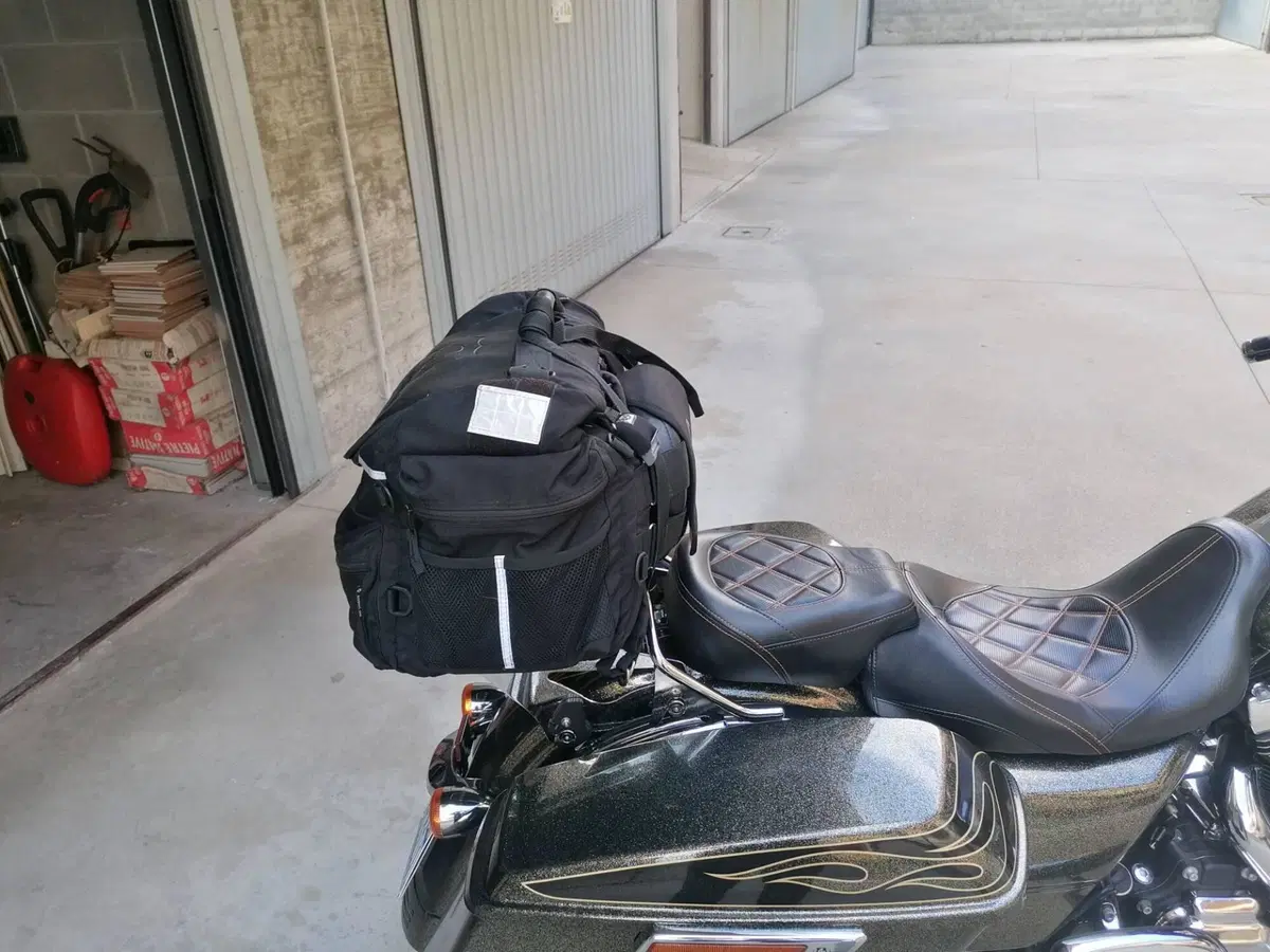 Harley-Davidson 1690 Street Glide Special (2014 - 16) - FLHX (3)