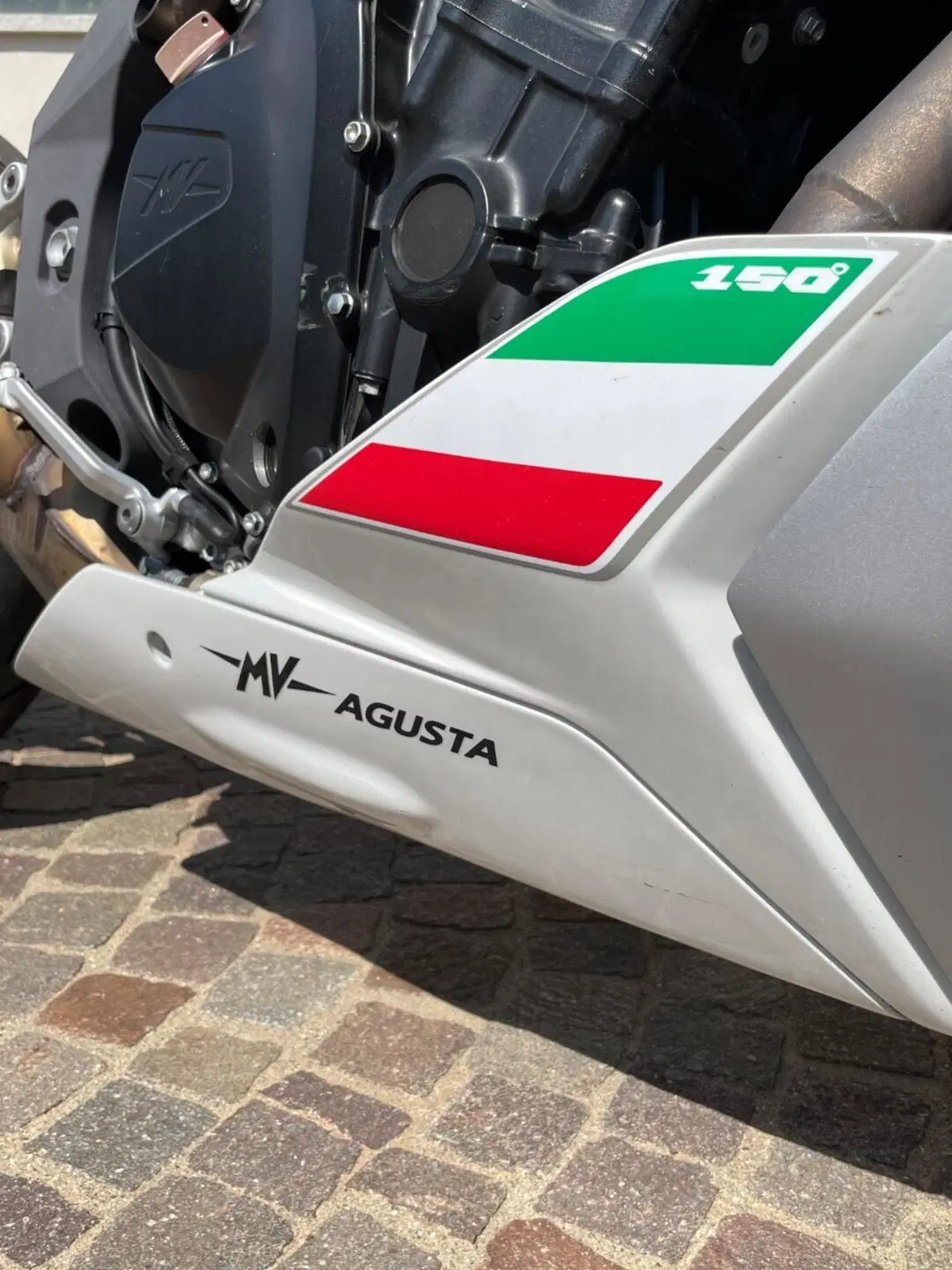 MV Agusta Brutale 990 R (2009 - 12) (3)