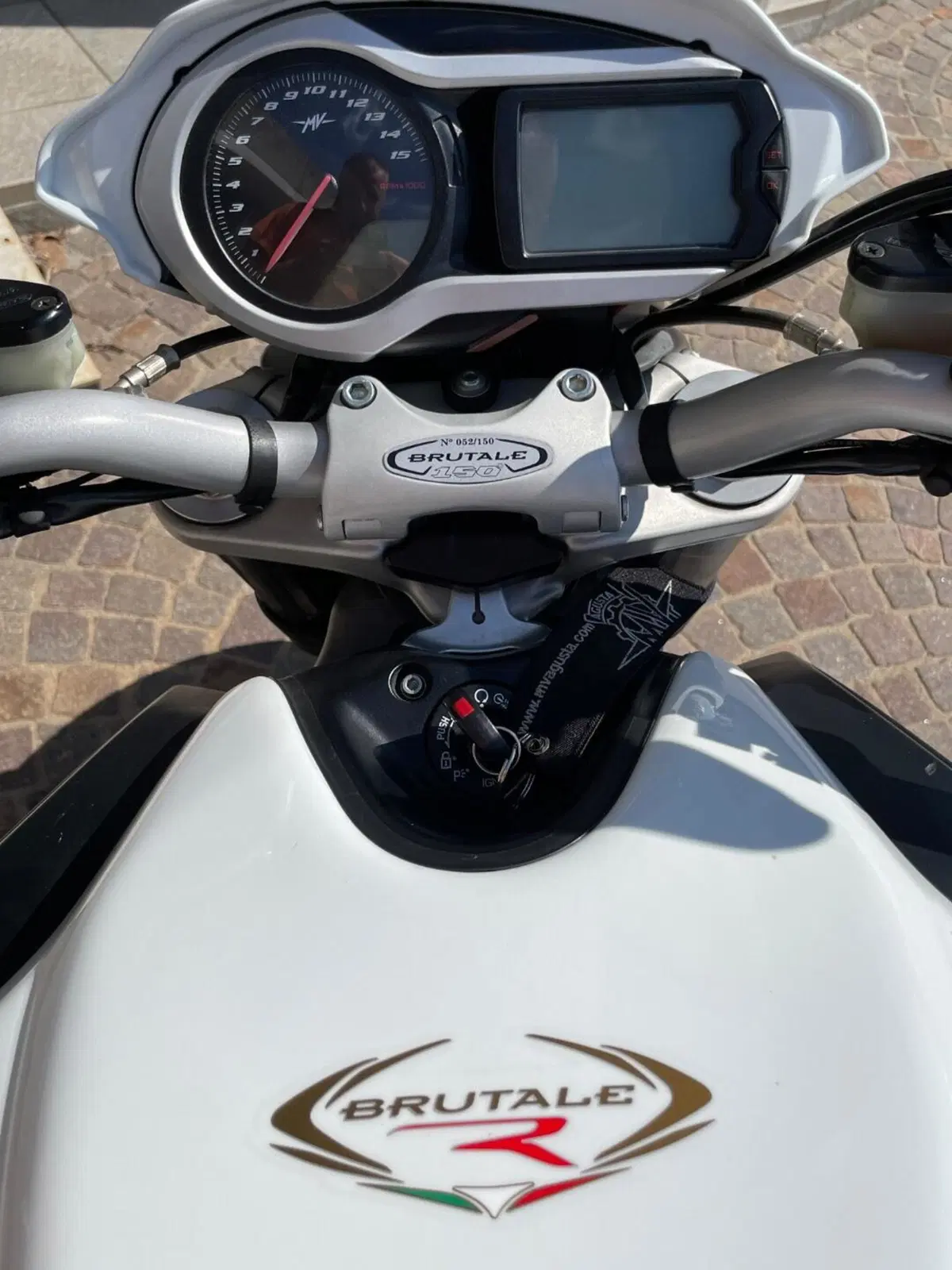 MV Agusta Brutale 990 R (2009 - 12) (6)