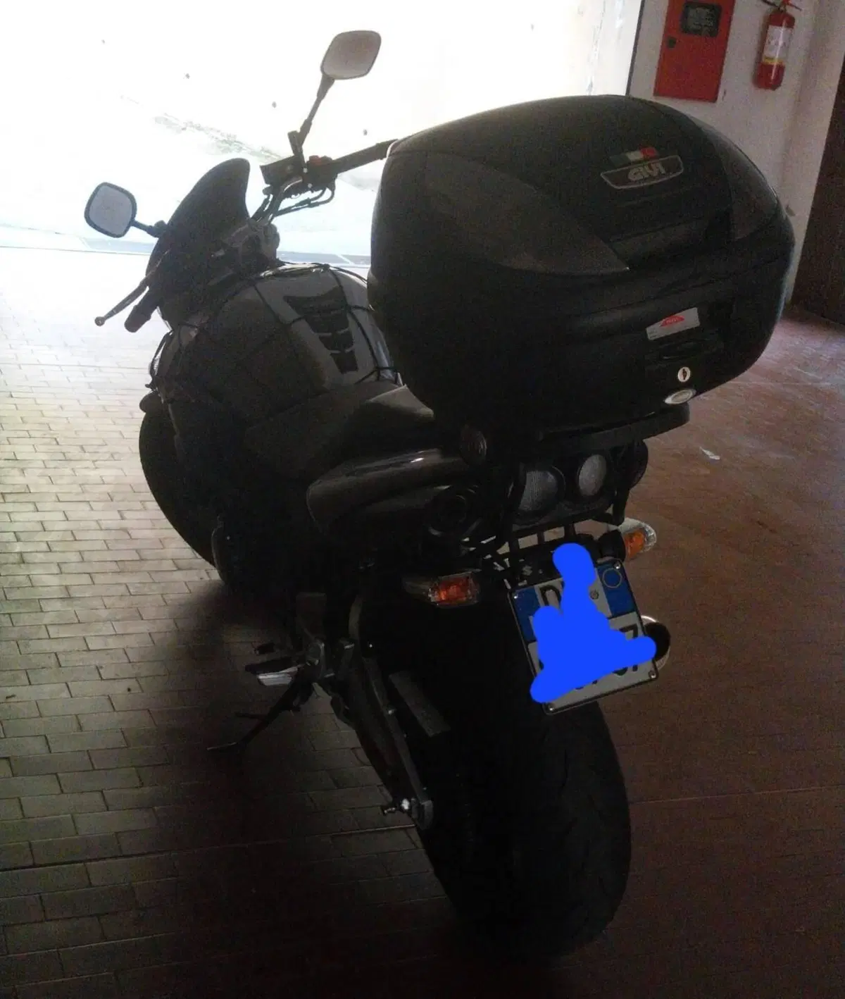 Suzuki GSR 600 (2006 - 11) (6)