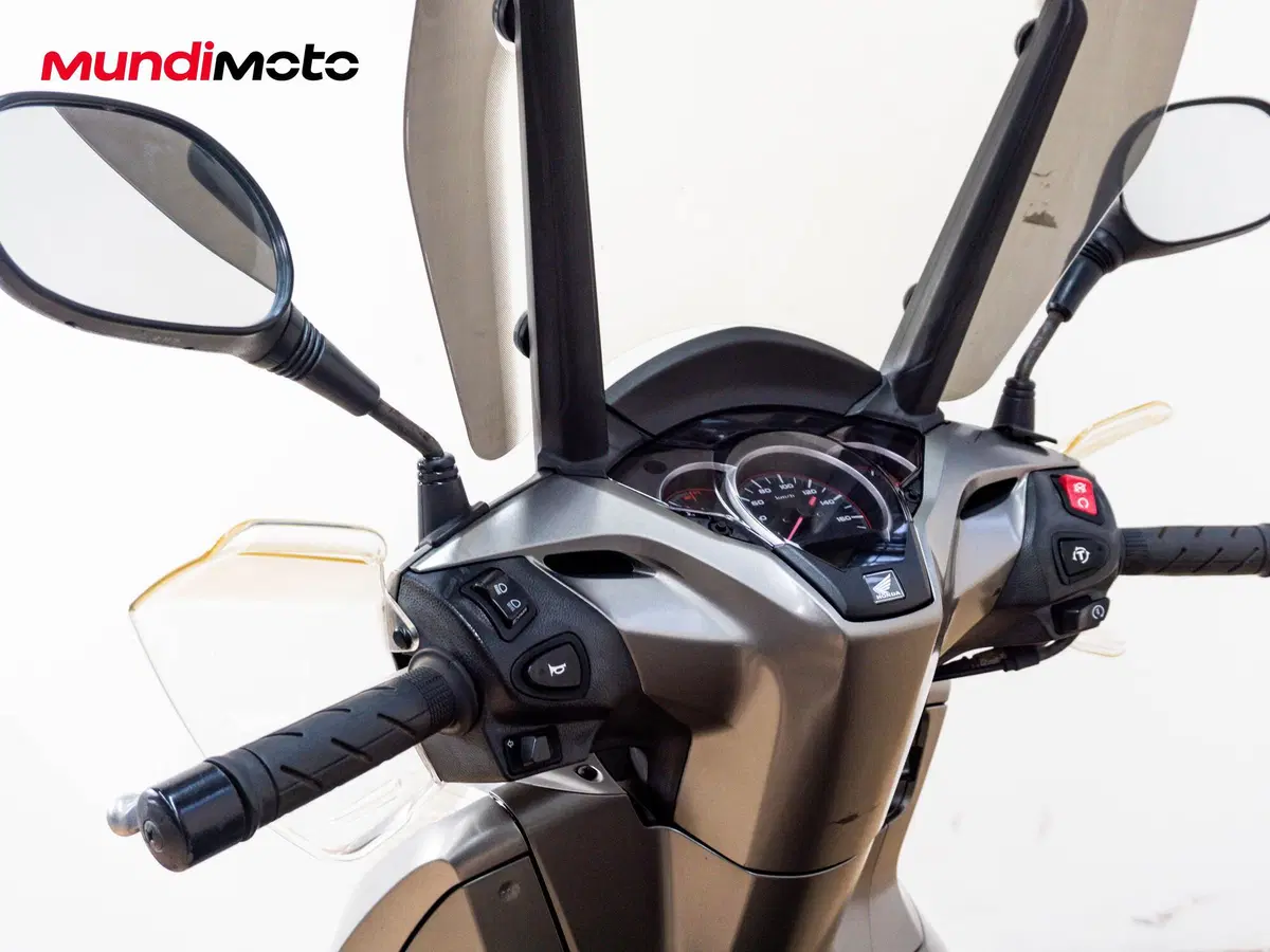 Honda SH 300 i ABS (2011 - 13) (11)