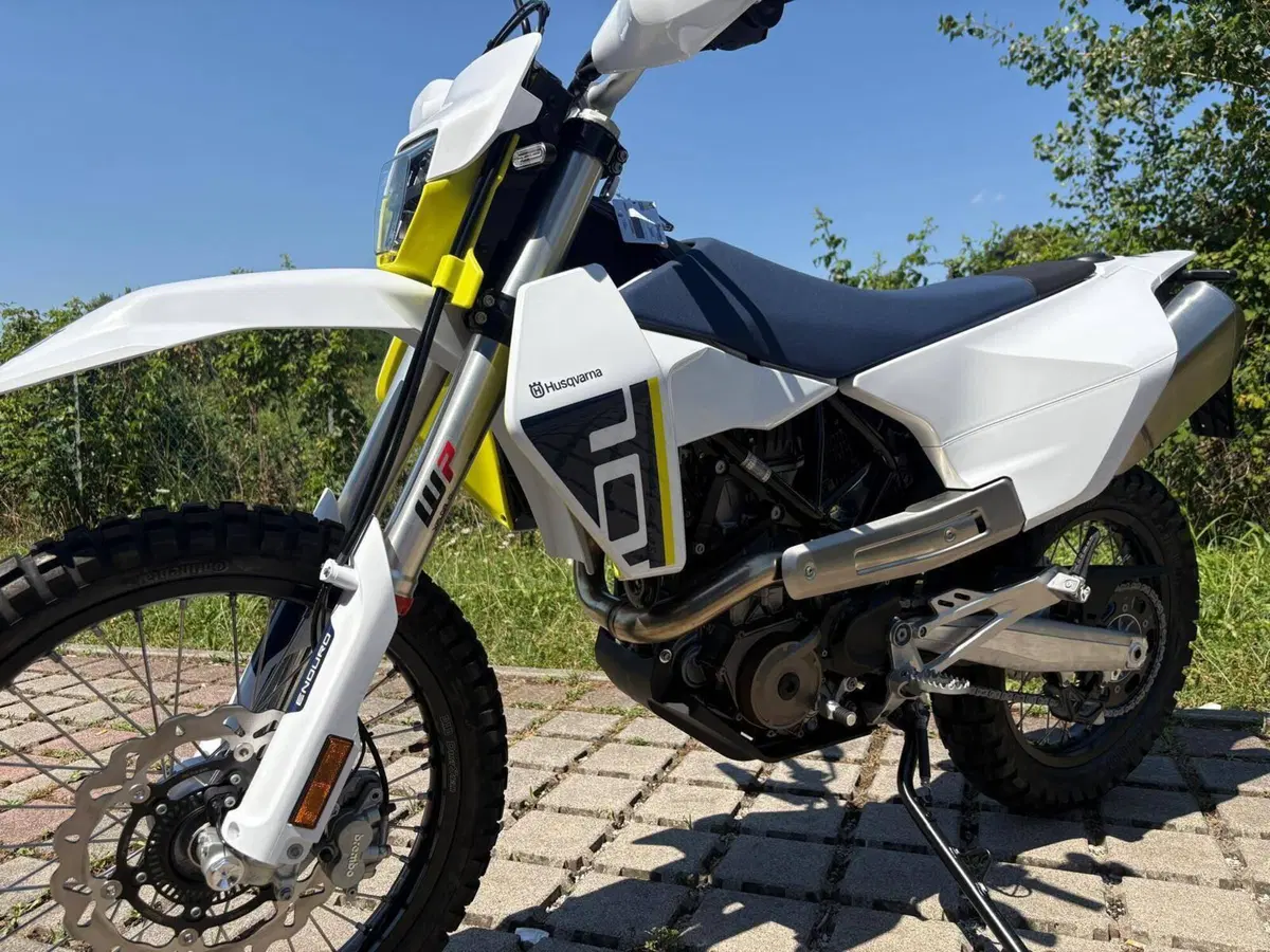Husqvarna 701 Enduro (2026) (4)