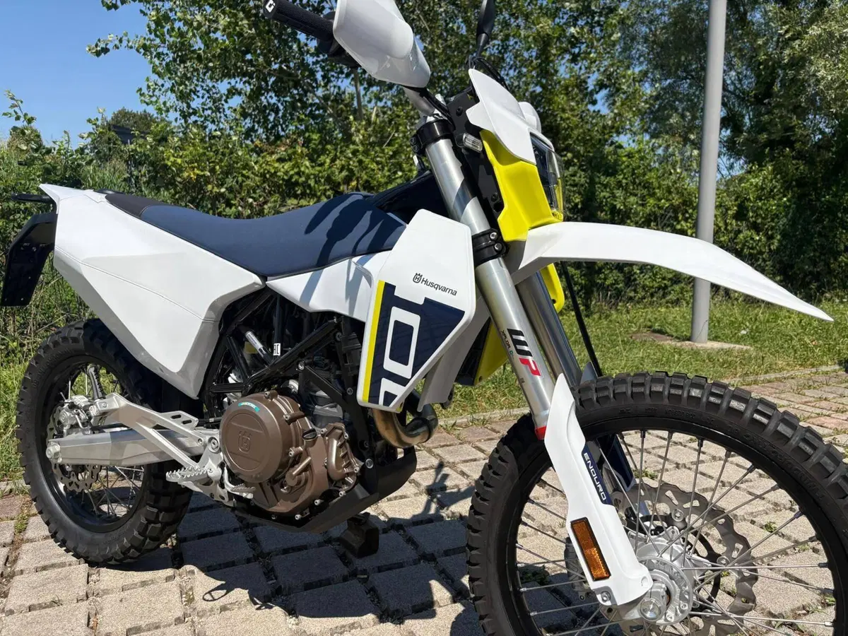 Husqvarna 701 Enduro (2026) (8)