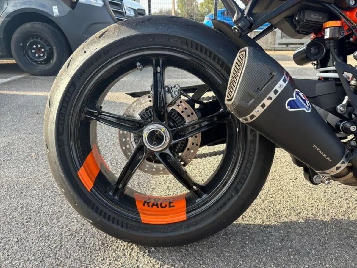 KTM 1390 Super Duke R EVO (2024 - 26) (8)