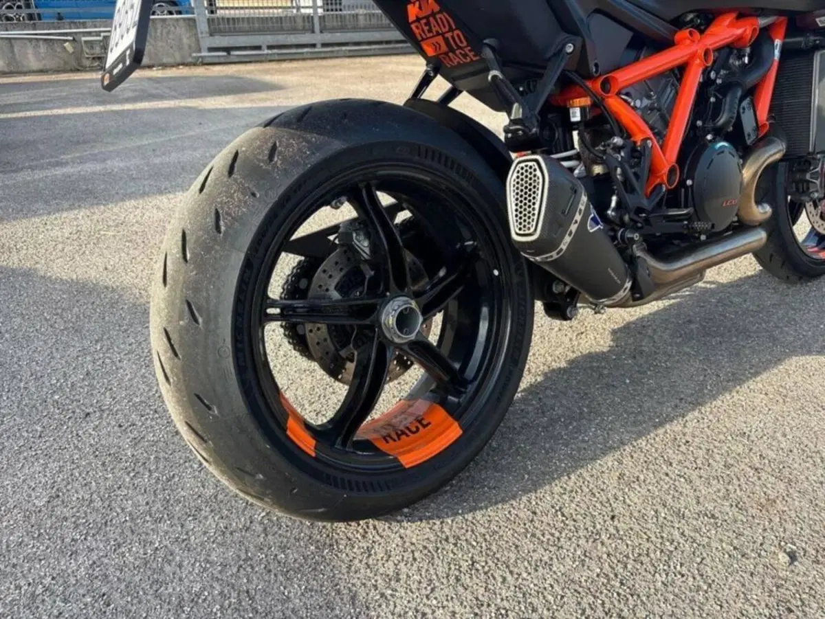 KTM 1390 Super Duke R EVO (2024 - 26) (9)