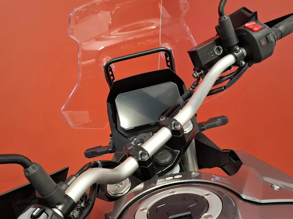 Suzuki V-Strom 800SE (2025 - 26) (9)