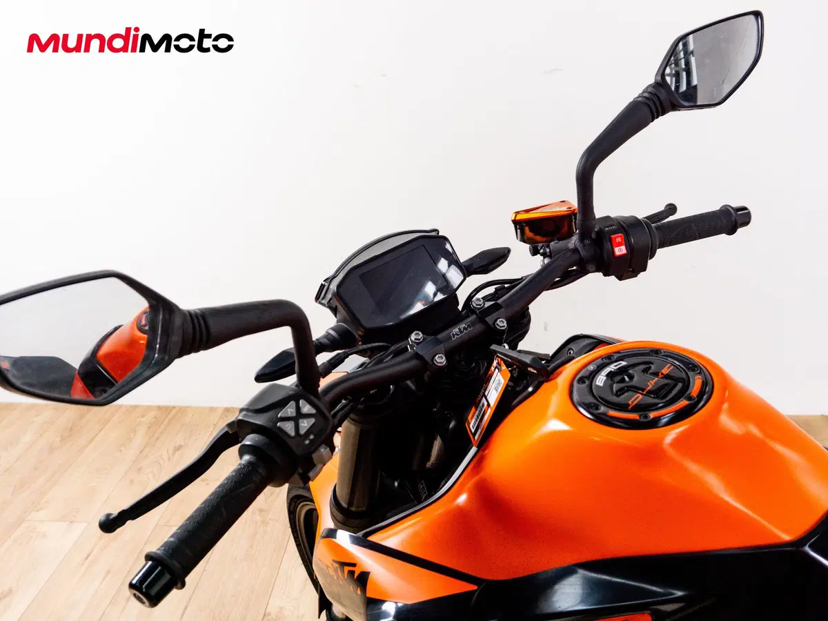 KTM 890 Duke (2021 - 23) (11)