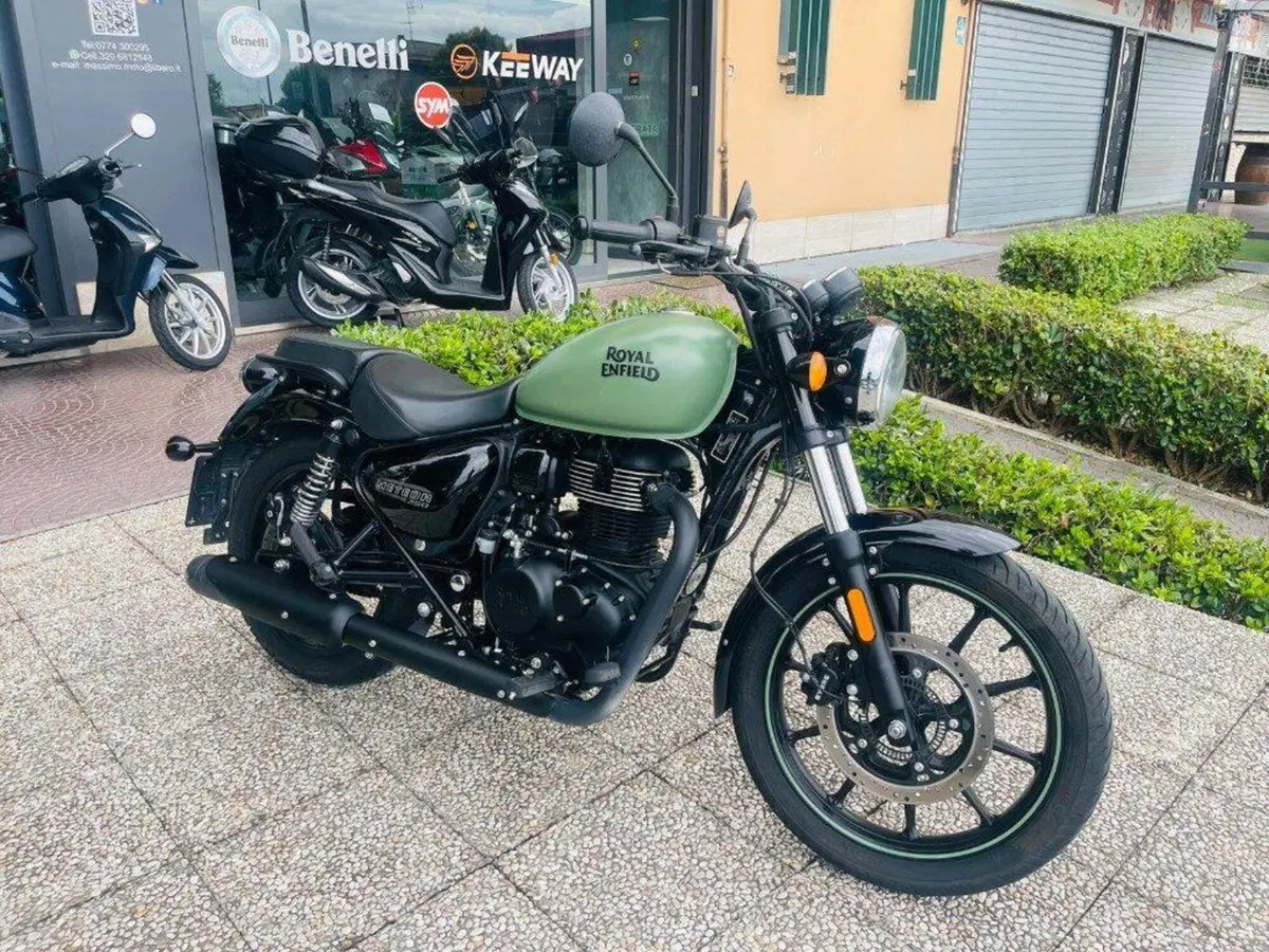 Royal Enfield Meteor 350 (2021 - 26) (2)