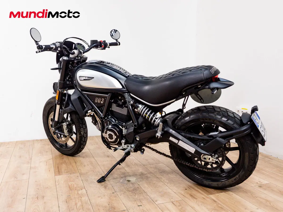 Ducati Scrambler 800 Icon Dark (2020) (7)