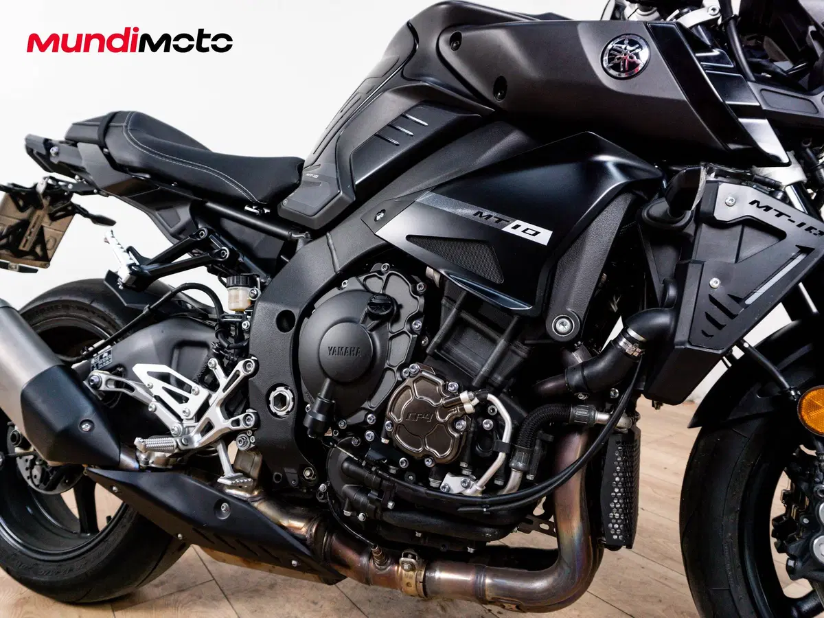 Yamaha MT-10 ABS (2016 - 17) (4)