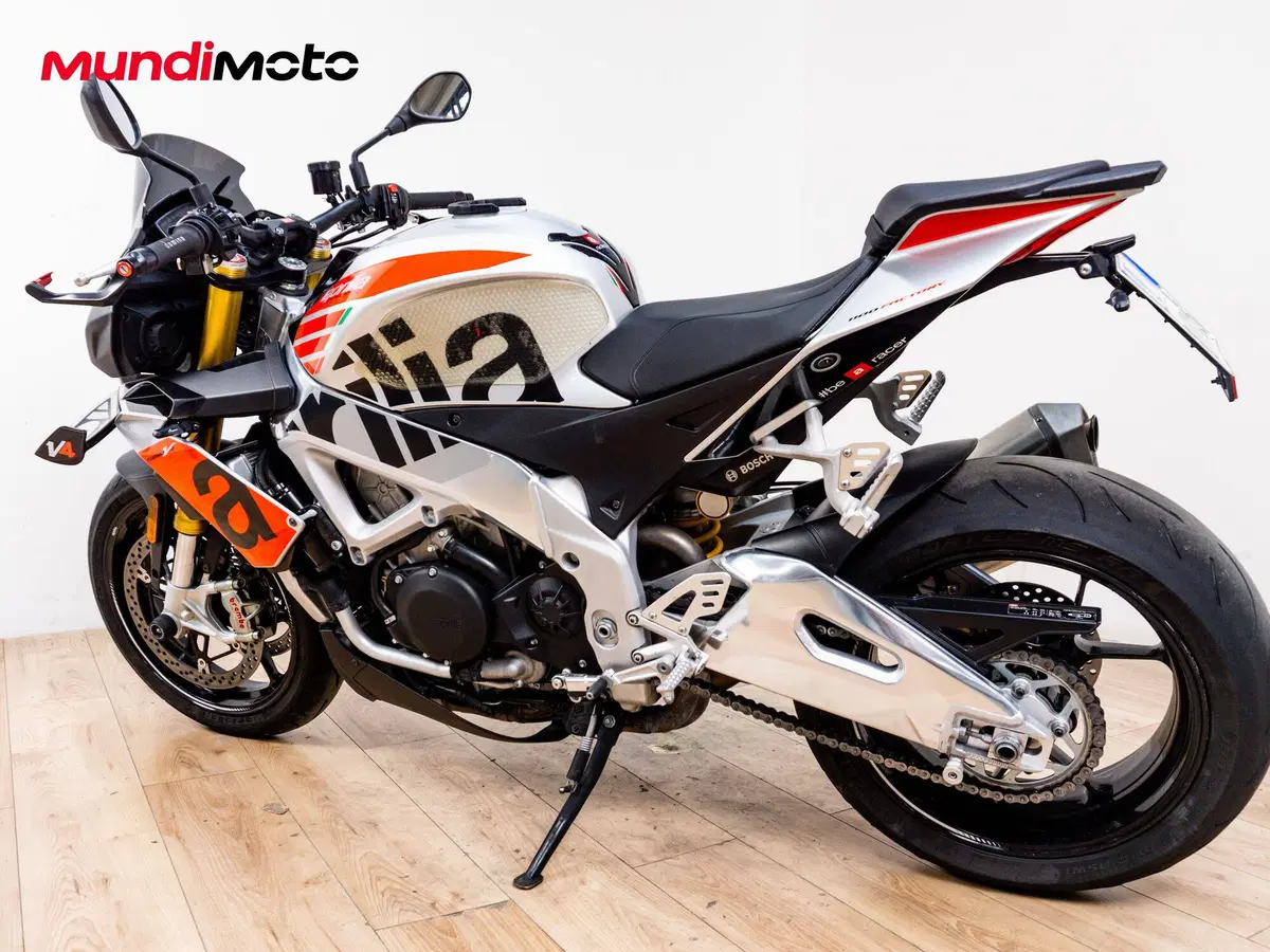 Aprilia Tuono V4 RR (2015 - 17) (7)