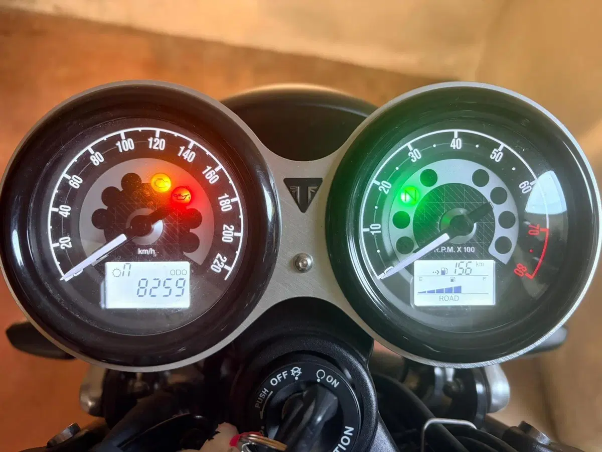 Triumph Speed Twin 1200 (2021 - 24) (3)