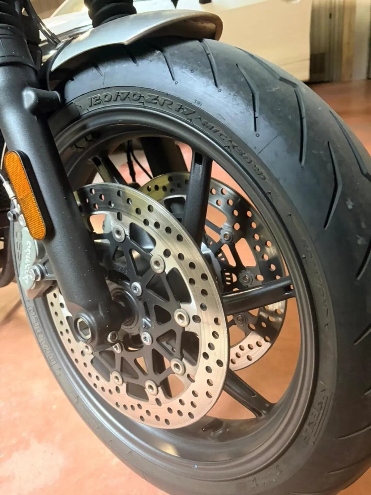 Triumph Speed Twin 1200 (2021 - 24) (4)
