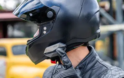 Sena presenta il nuovo interfono 60X: focus su ergonomia, connettivit&agrave; avanzata e audio Bose