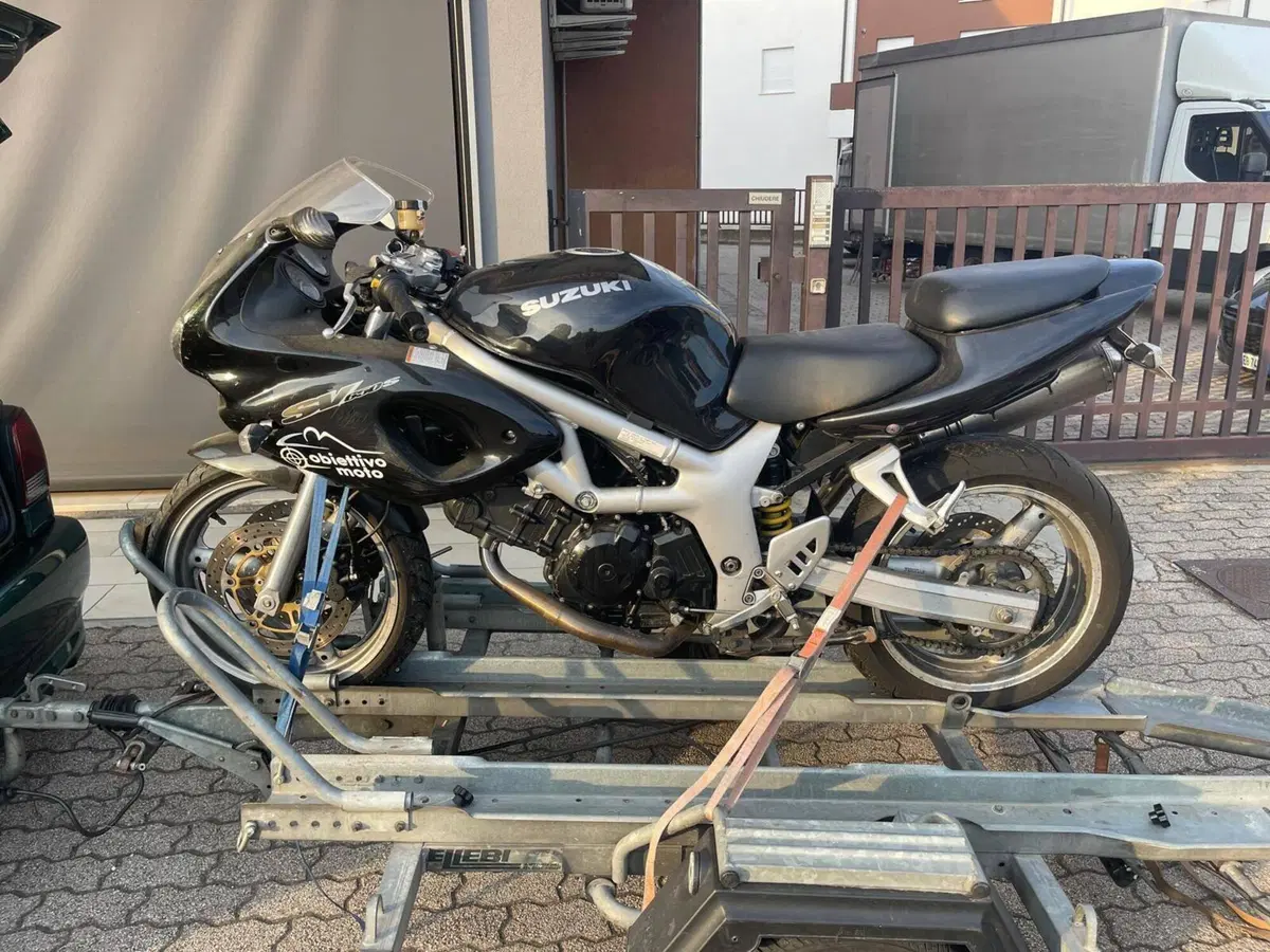 Suzuki SV 650 S (1999 - 02) (3)