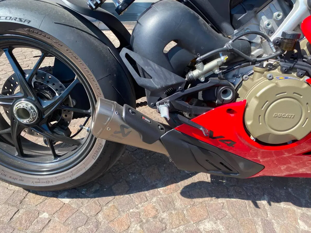 Ducati Panigale V4 (2022 - 24) (8)