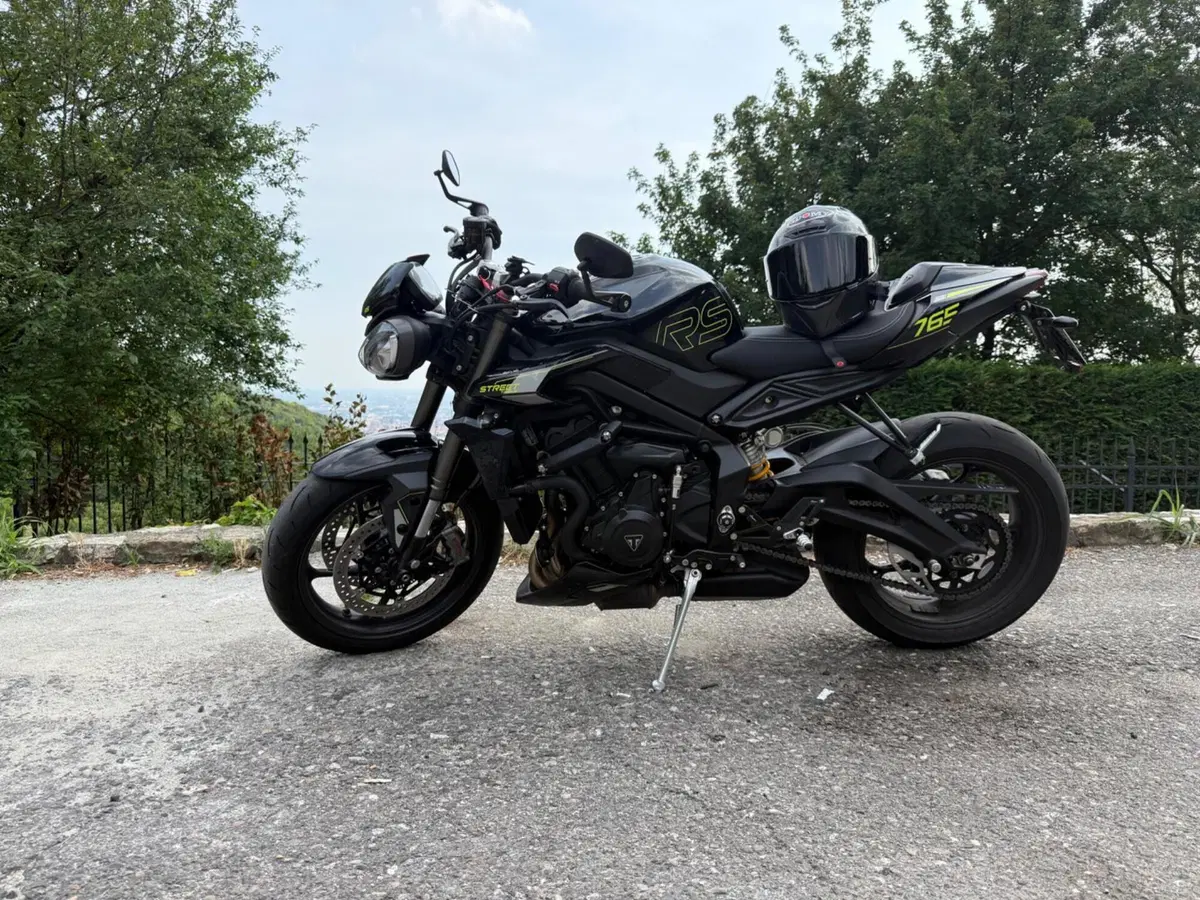 Triumph Street Triple 765 RS (2023 - 26) (2)