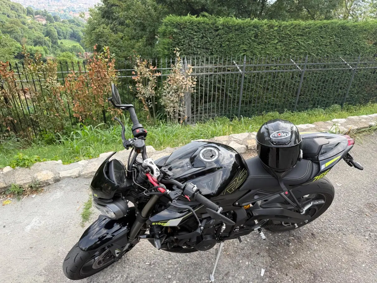 Triumph Street Triple 765 RS (2023 - 26) (3)