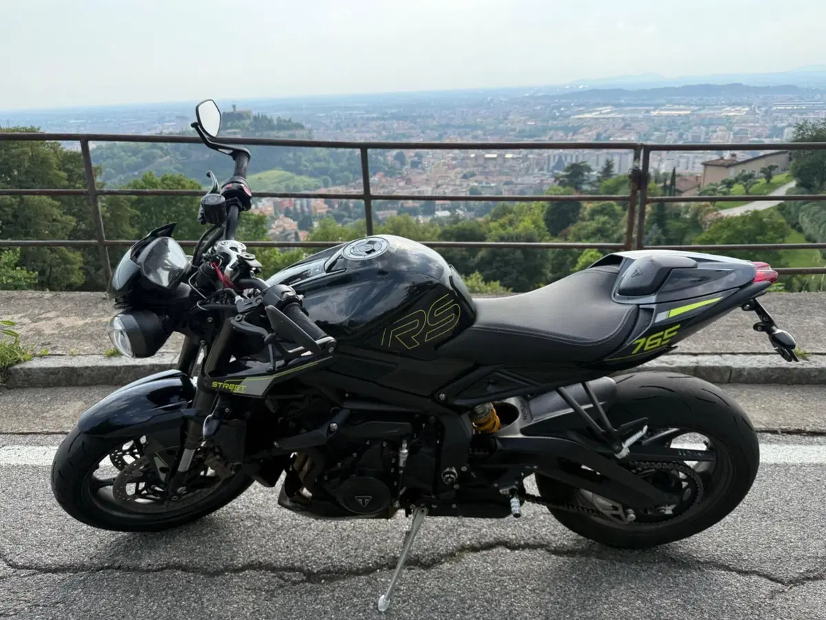 Triumph Street Triple 765 RS (2023 - 26) (5)