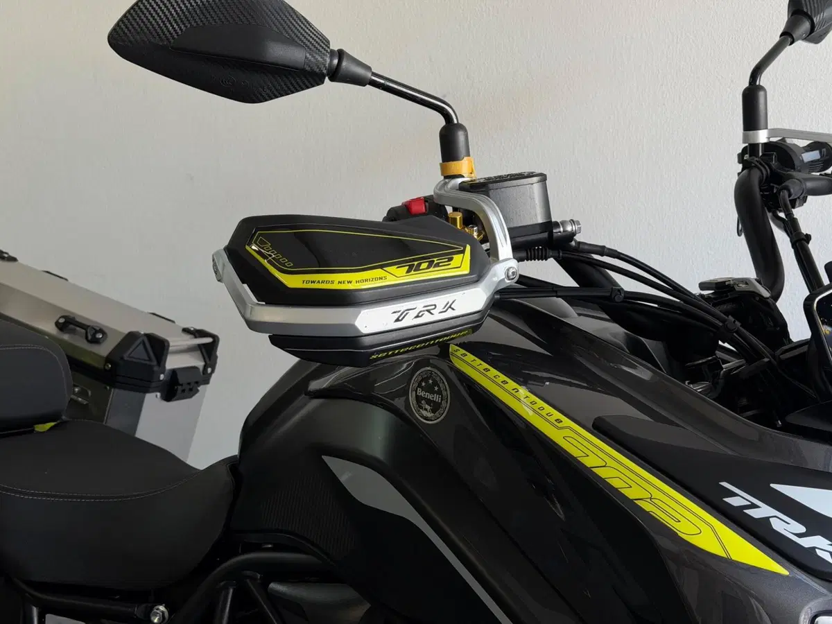 Benelli TRK 702 (2023 - 25) (3)