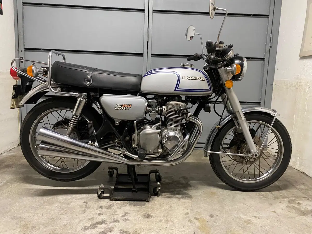 Honda 350 four (3)