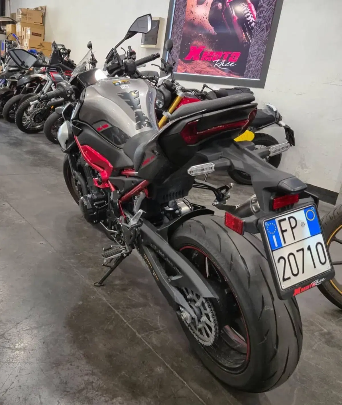Kawasaki Z 900 (2021 - 24) (4)