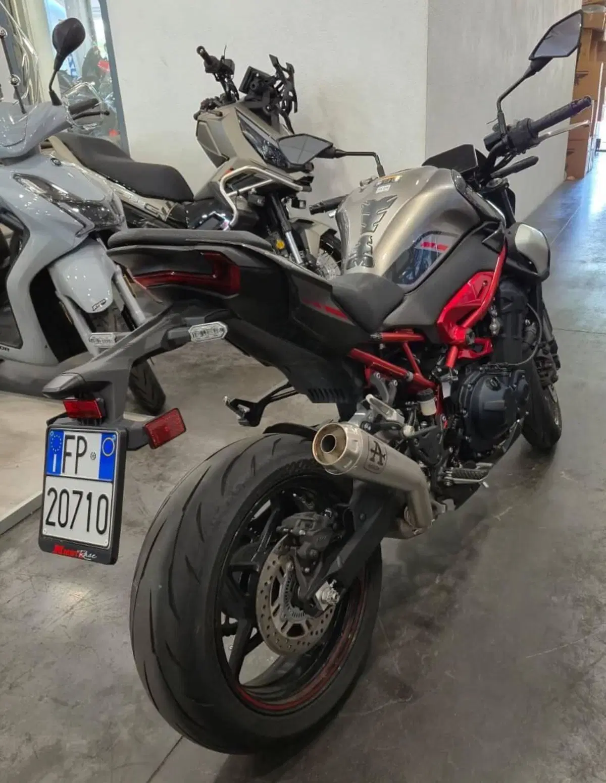 Kawasaki Z 900 (2021 - 24) (3)