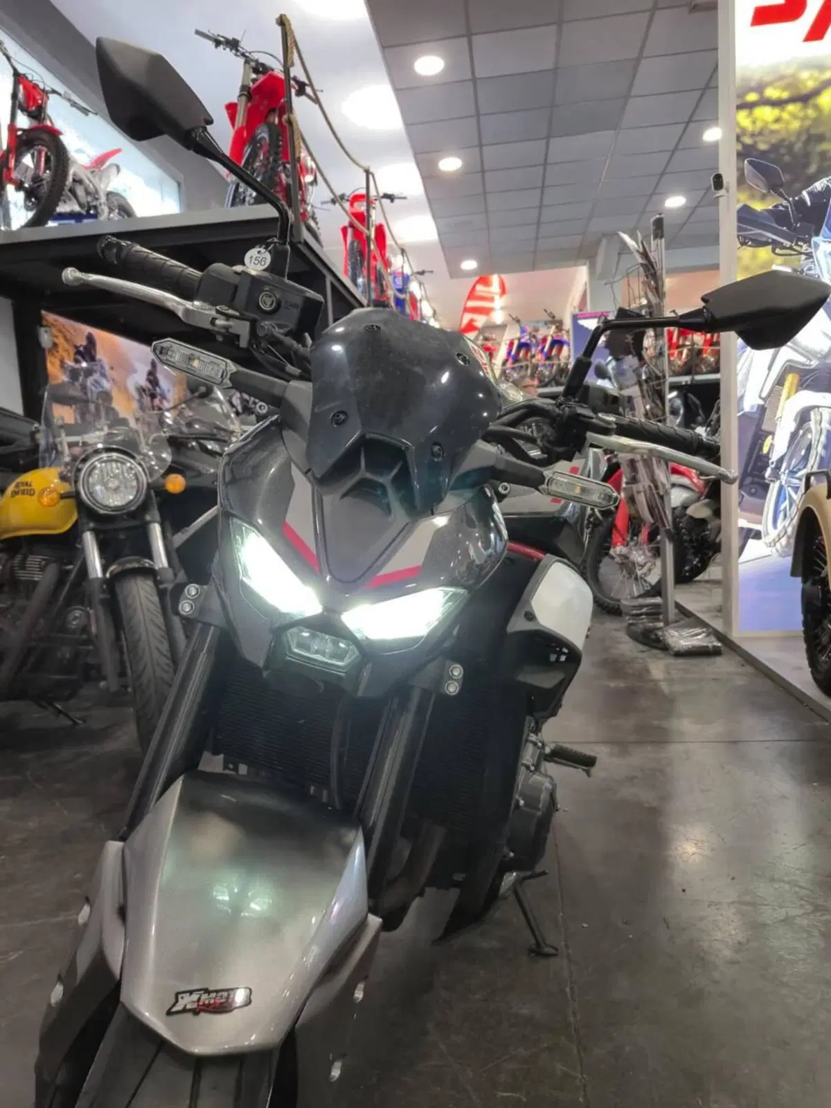 Kawasaki Z 900 (2021 - 24) (9)
