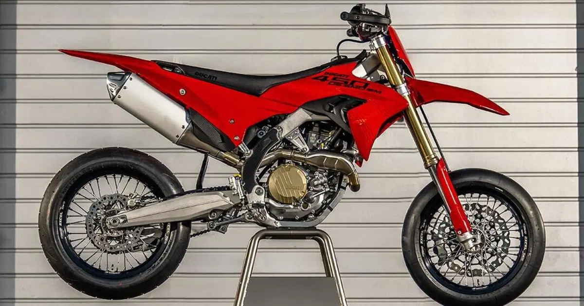 Ducati Desmo450 SM, la nuova supermotard racing di Borgo Panigale