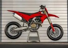 Ducati Desmo450 SM, la nuova supermotard racing di Borgo Panigale