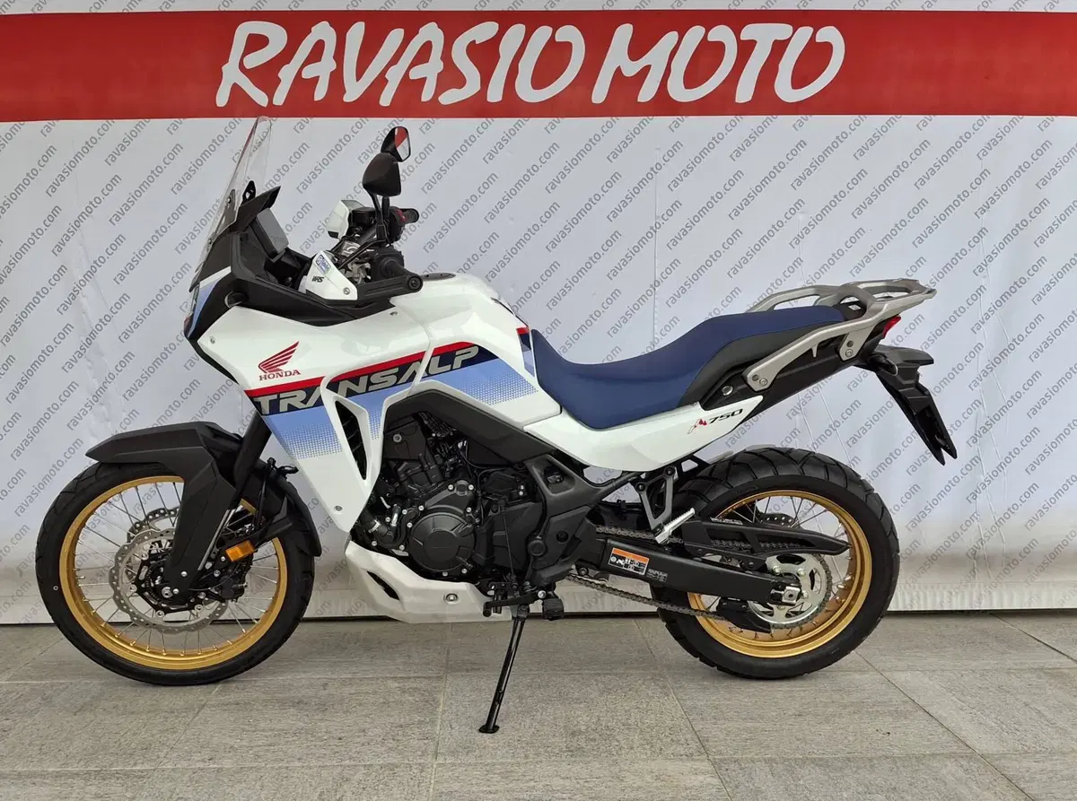 Honda Transalp XL750 (2025) (2)