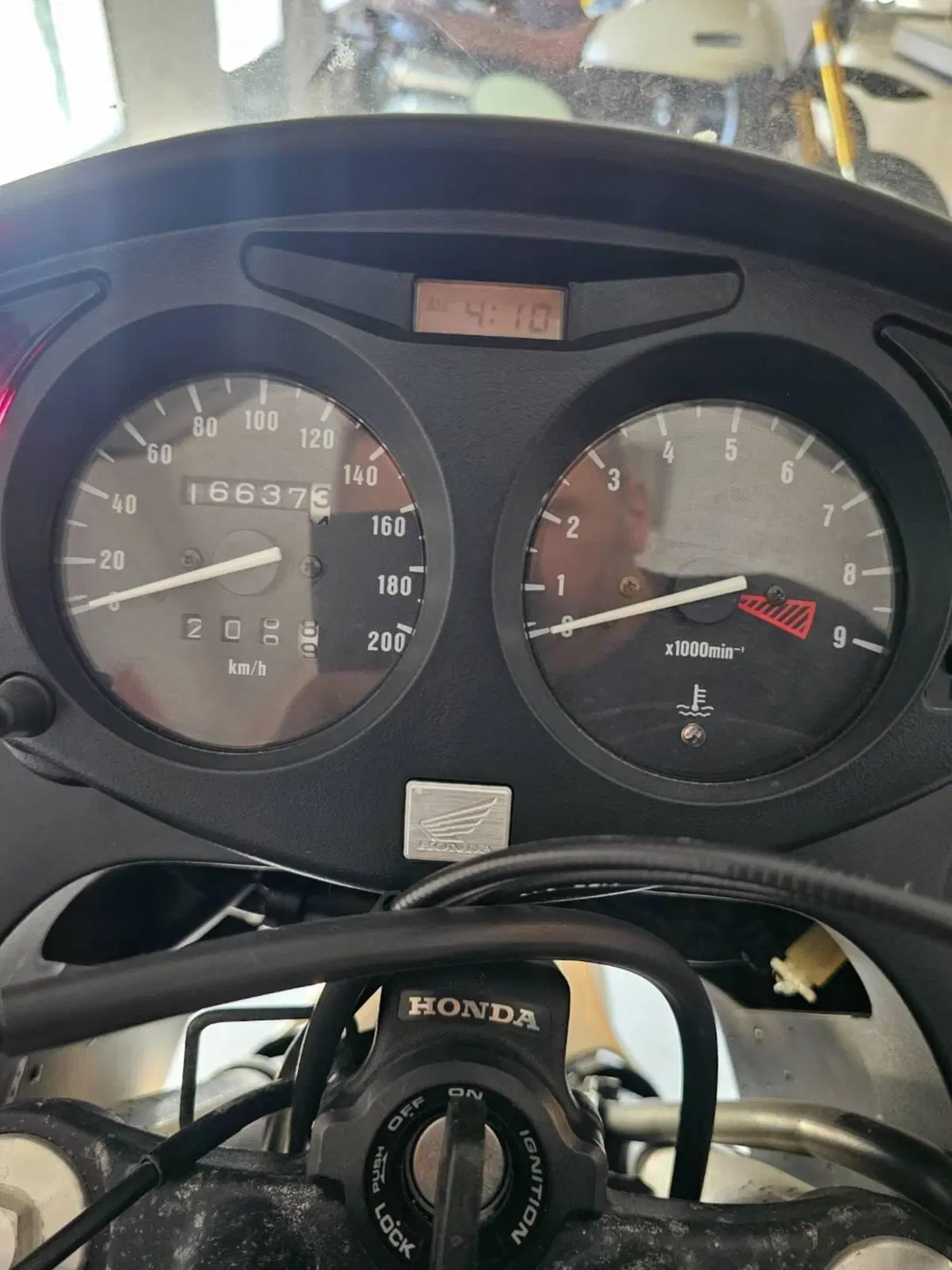 Honda Deauville 650 (2002 - 05) (4)