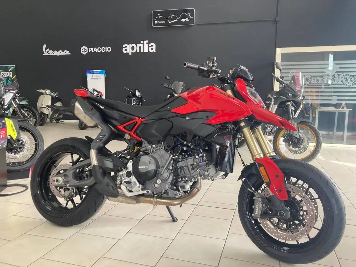 Ducati Hypermotard V2 (2026)