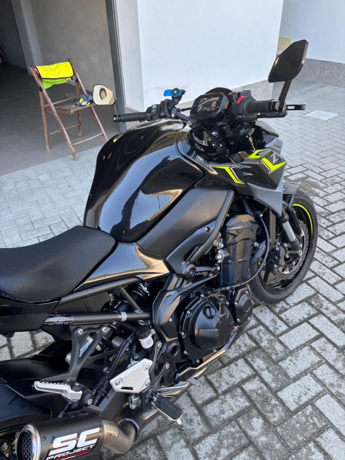 Kawasaki Z 900 (2021 - 24) (4)