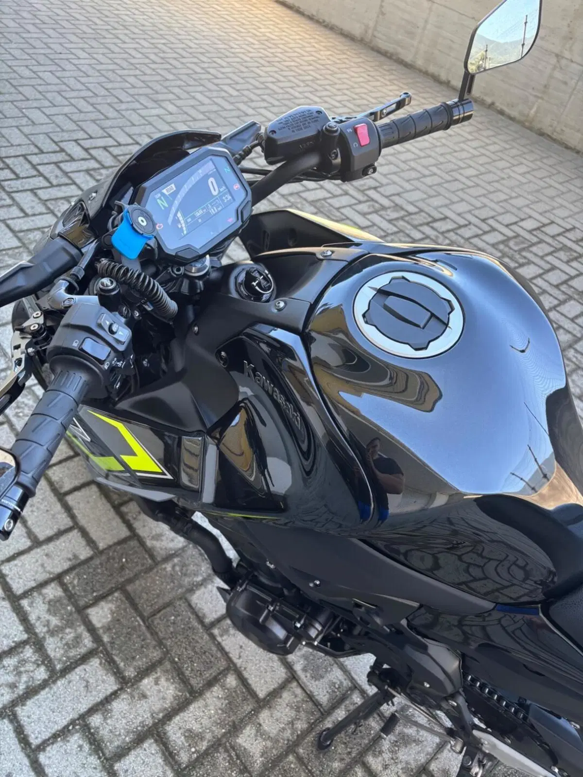 Kawasaki Z 900 (2021 - 24) (5)