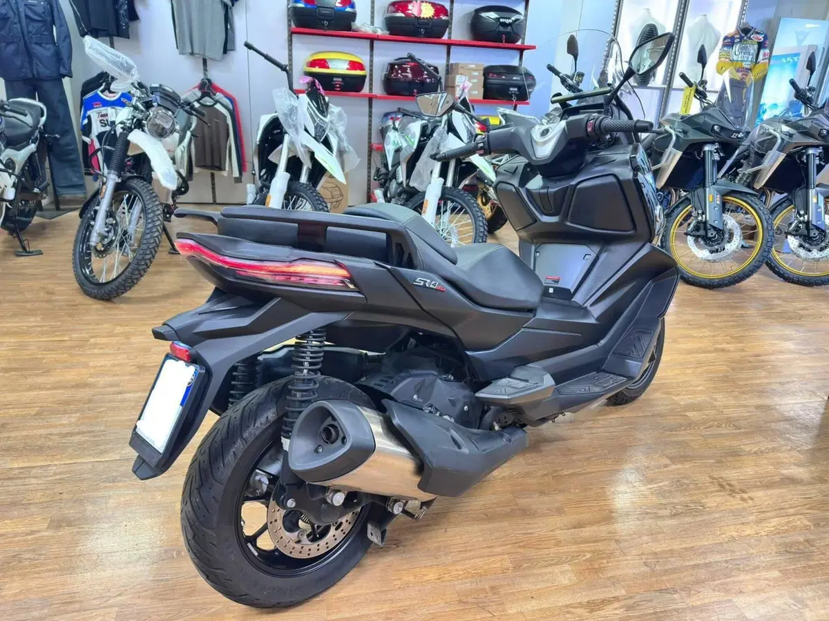 Voge Sfida SR4 MAX (2024 - 26) (3)