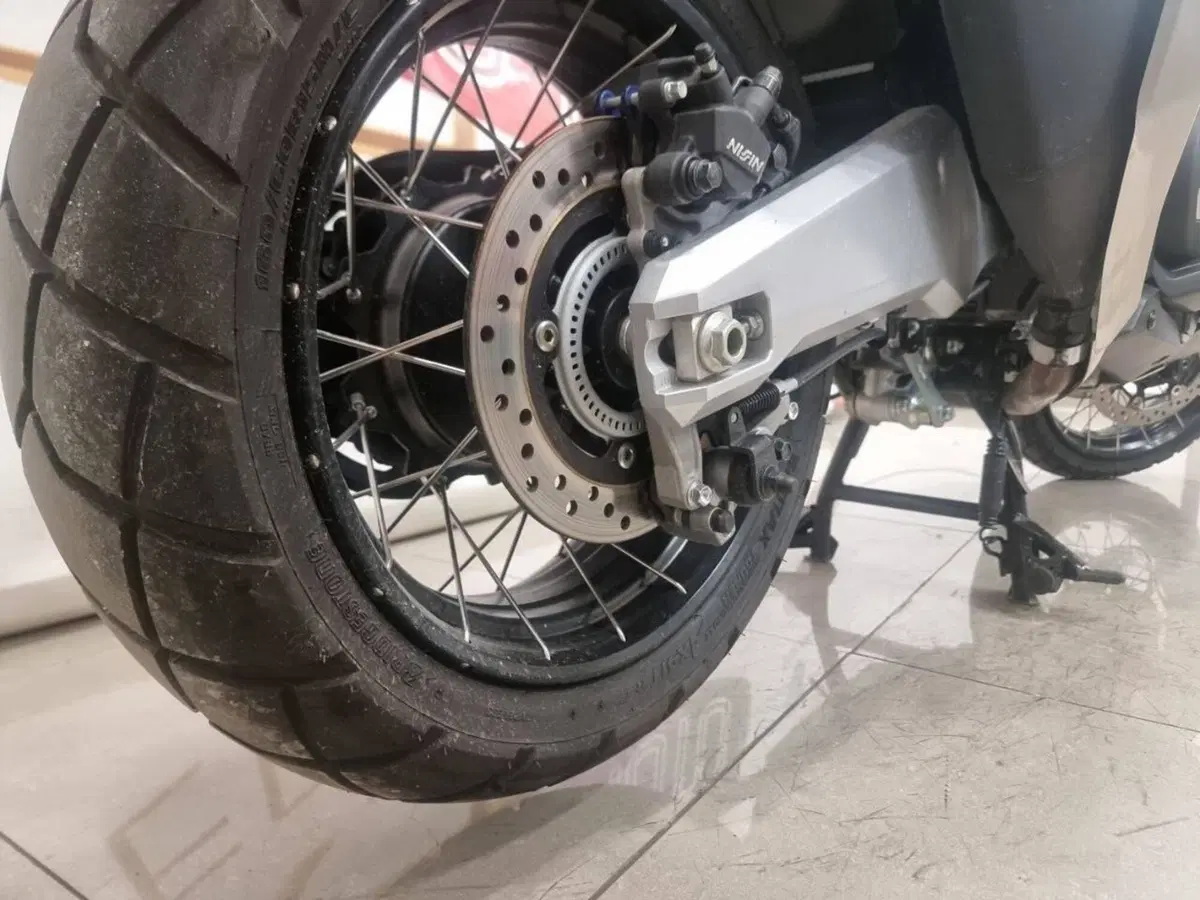 Honda X-ADV 750 (2025 - 26) (10)