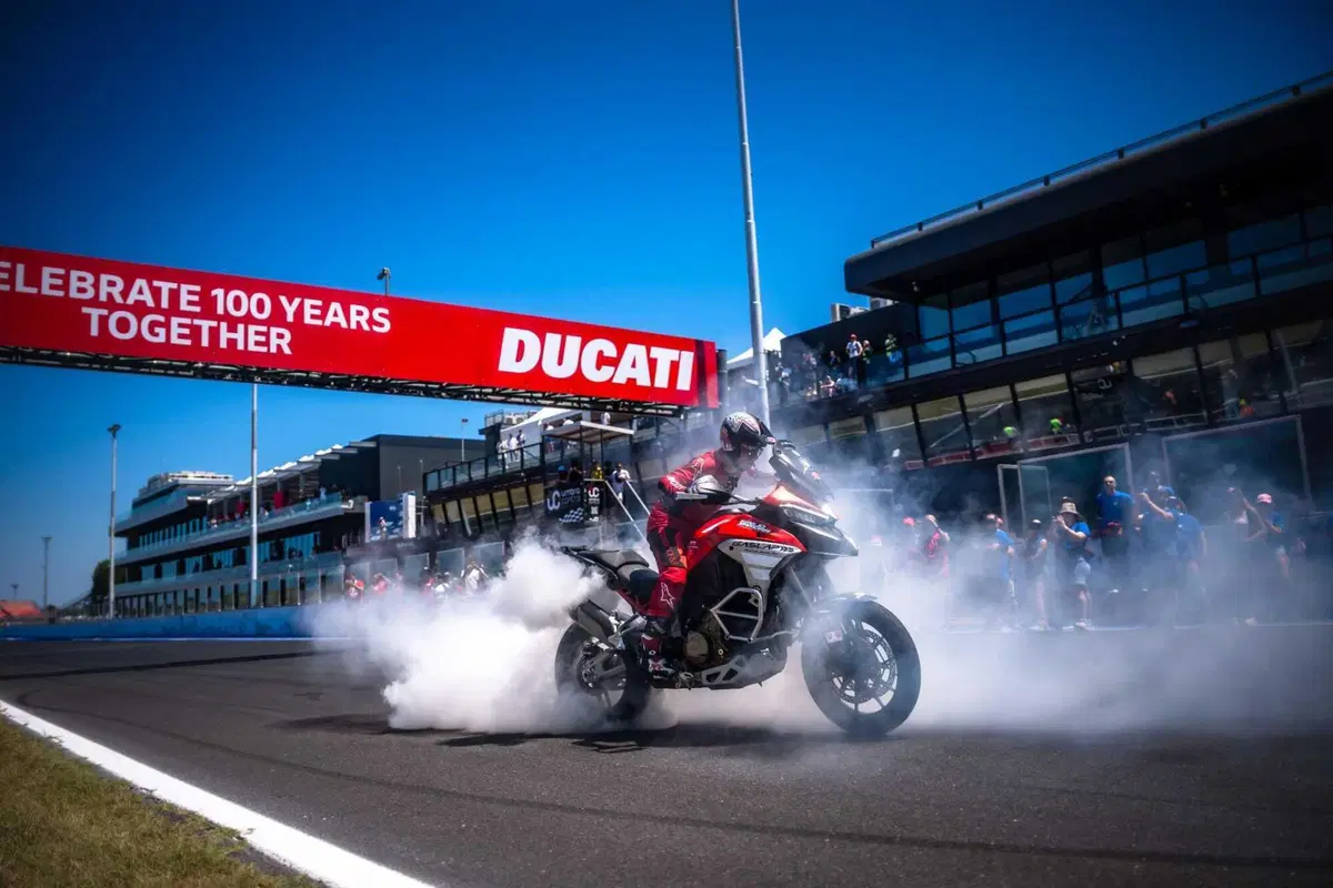 Il World Ducati Week del Centenario è il più grande di sempre: 118mila presenze da 94 Paesi [GALLERY] (5)