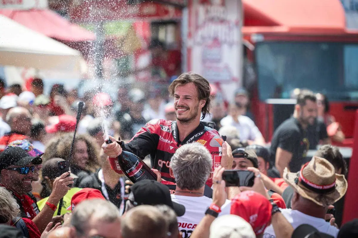 Il World Ducati Week del Centenario è il più grande di sempre: 118mila presenze da 94 Paesi [GALLERY] (39)