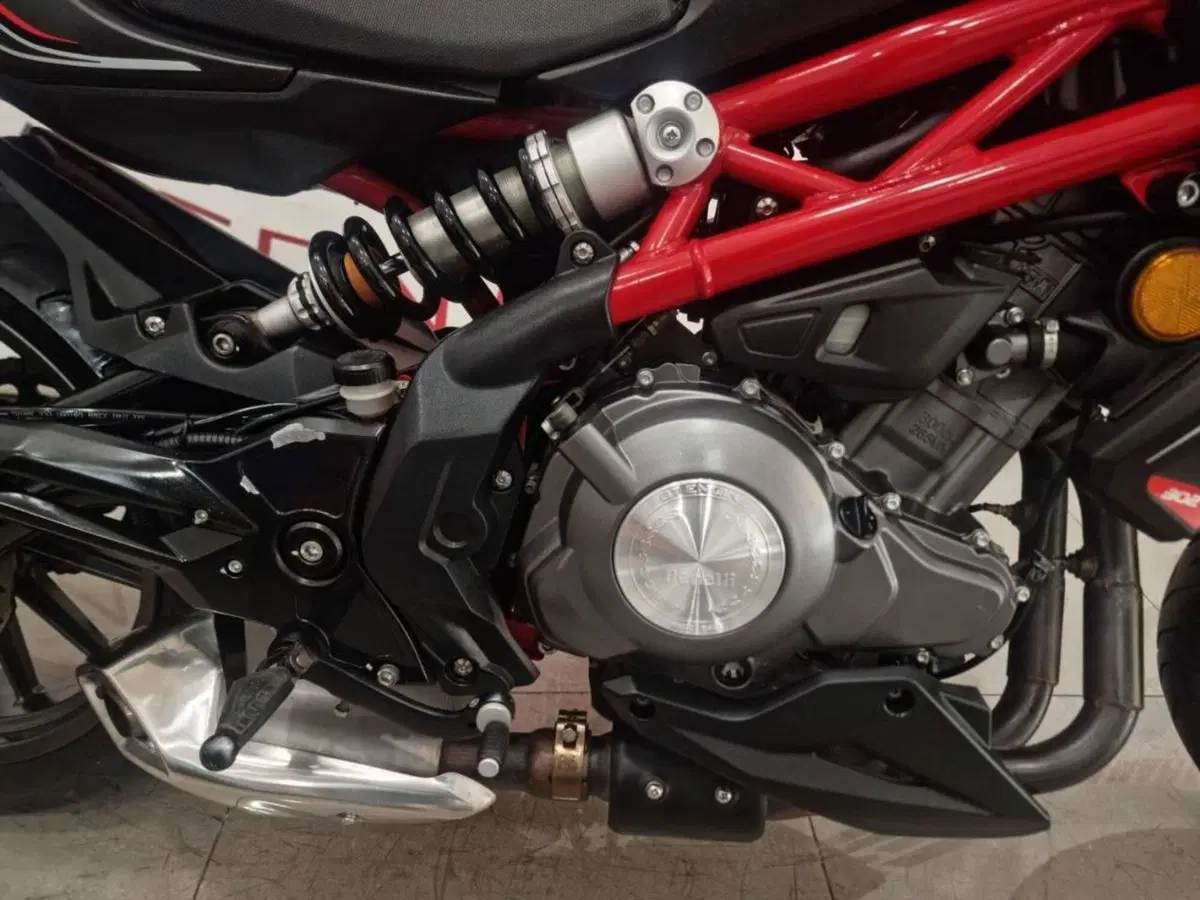 Benelli BN 302 (2017 - 19) (5)