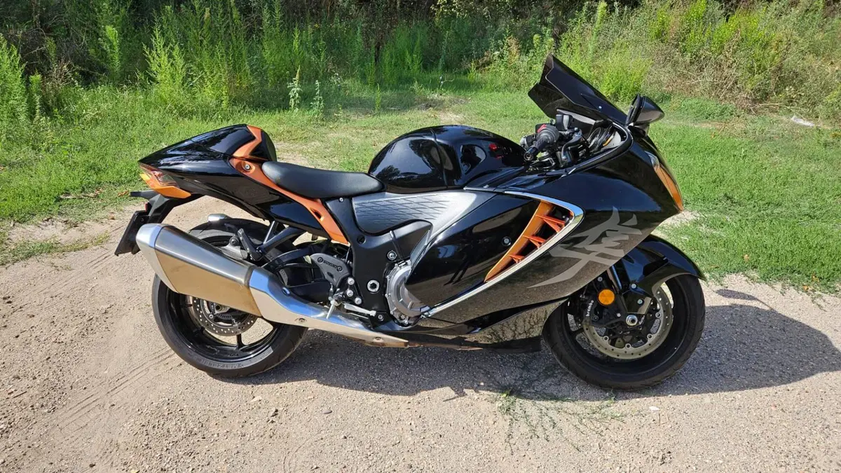 Suzuki GSX 1300 R Hayabusa (2021 - 24) (6)