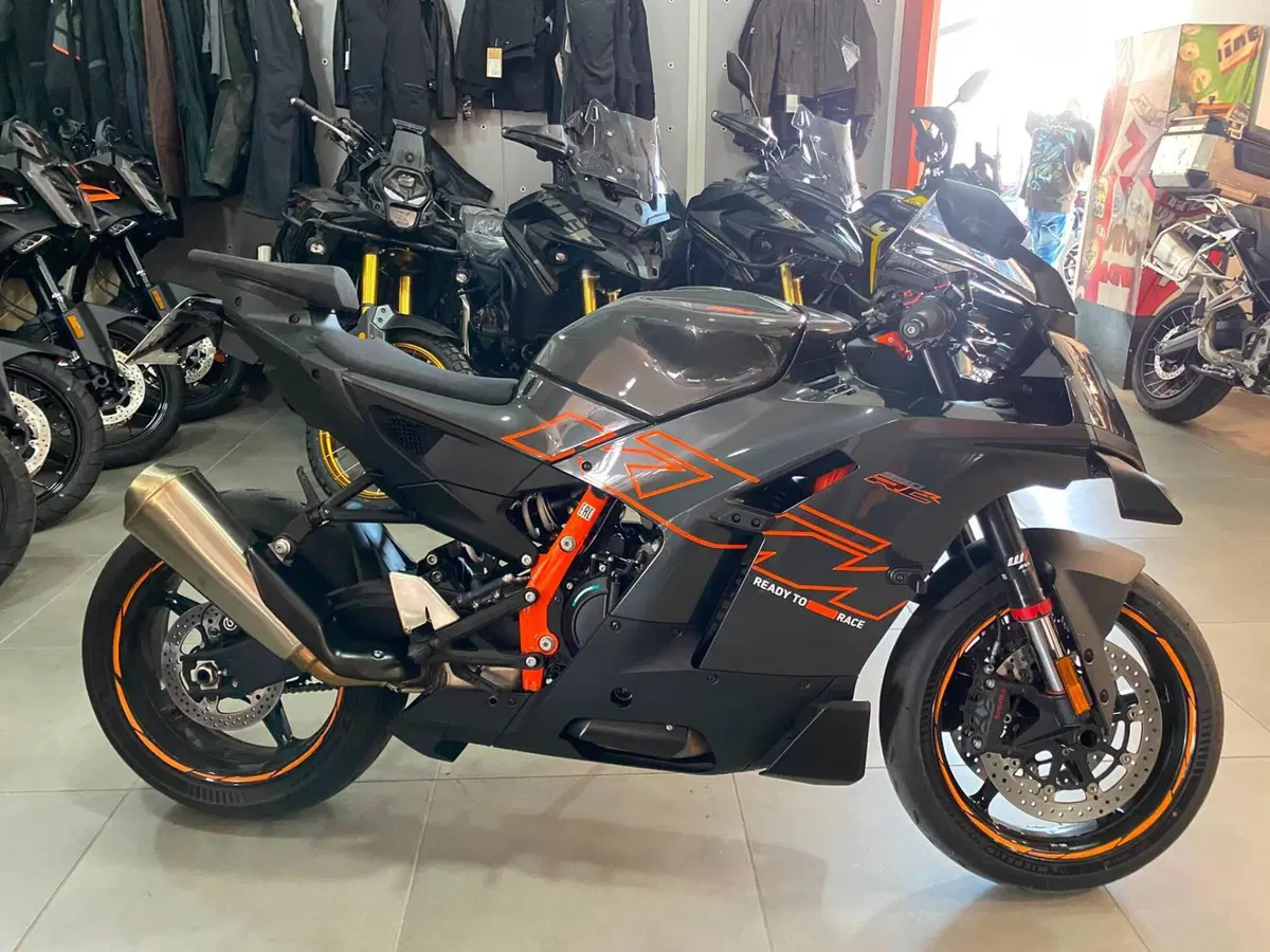 KTM 990 RC R (2026) (2)