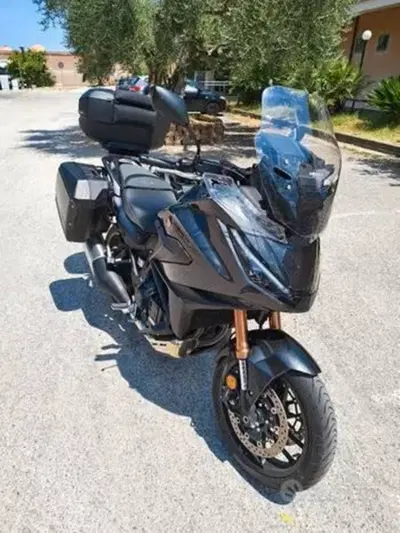 Honda NT 1100 DCT Electronic Suspension (2025 - 26) usata