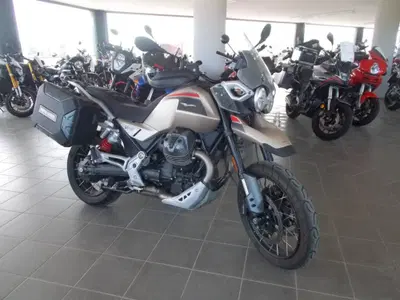 Moto Guzzi V85 TT Travel (2024 - 26) usata