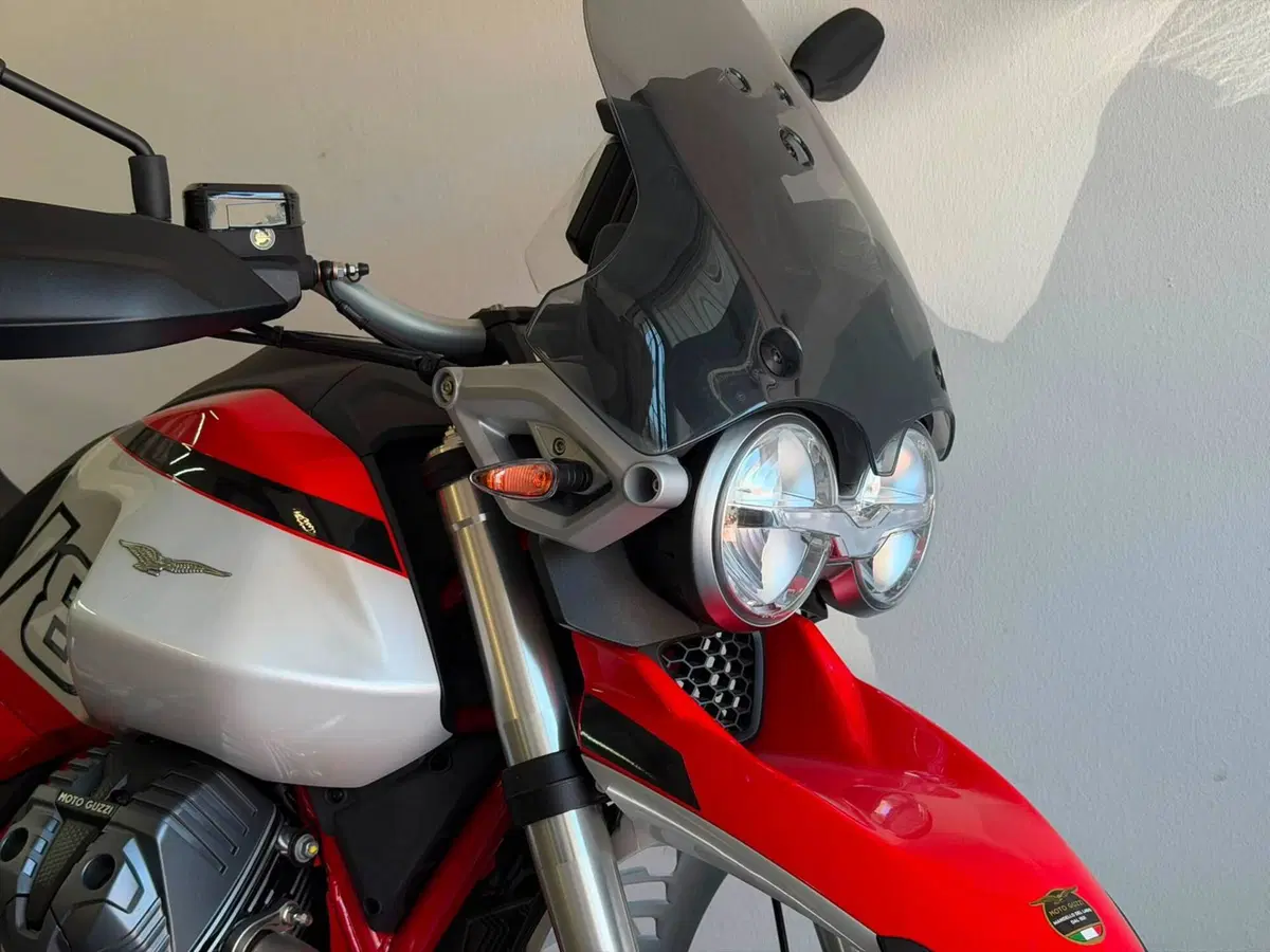 Moto Guzzi V85 TT (2024 - 26) (3)