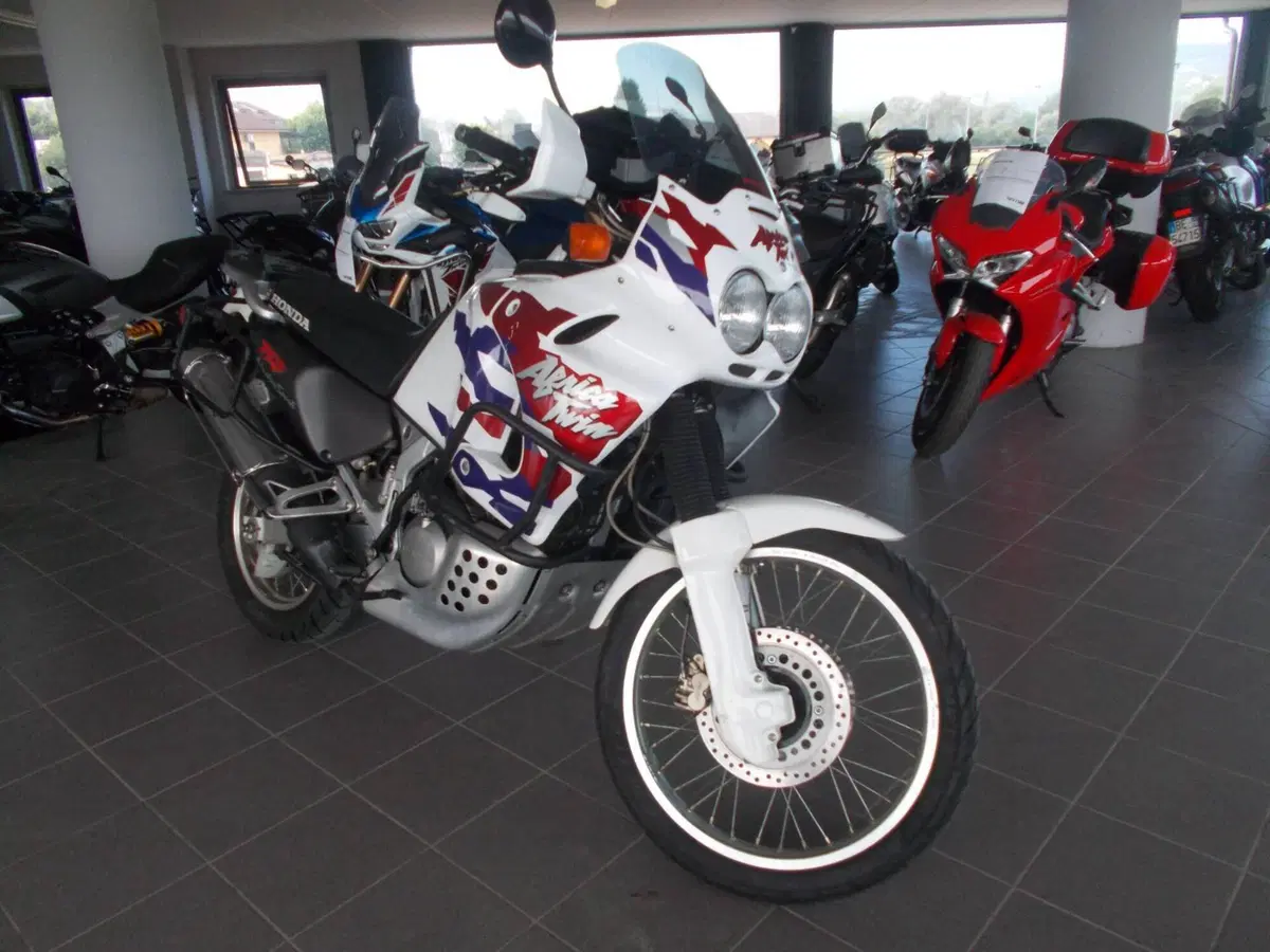 Honda AFRICA TWIN 750 